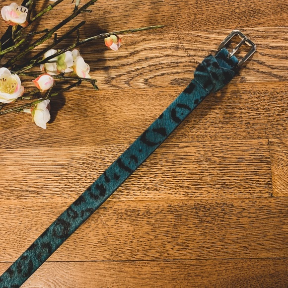 Talbots Accessories - Teal 100% Leather Leopard Belt Talbots Accessories - Teal 100% Leather Leopard Belt